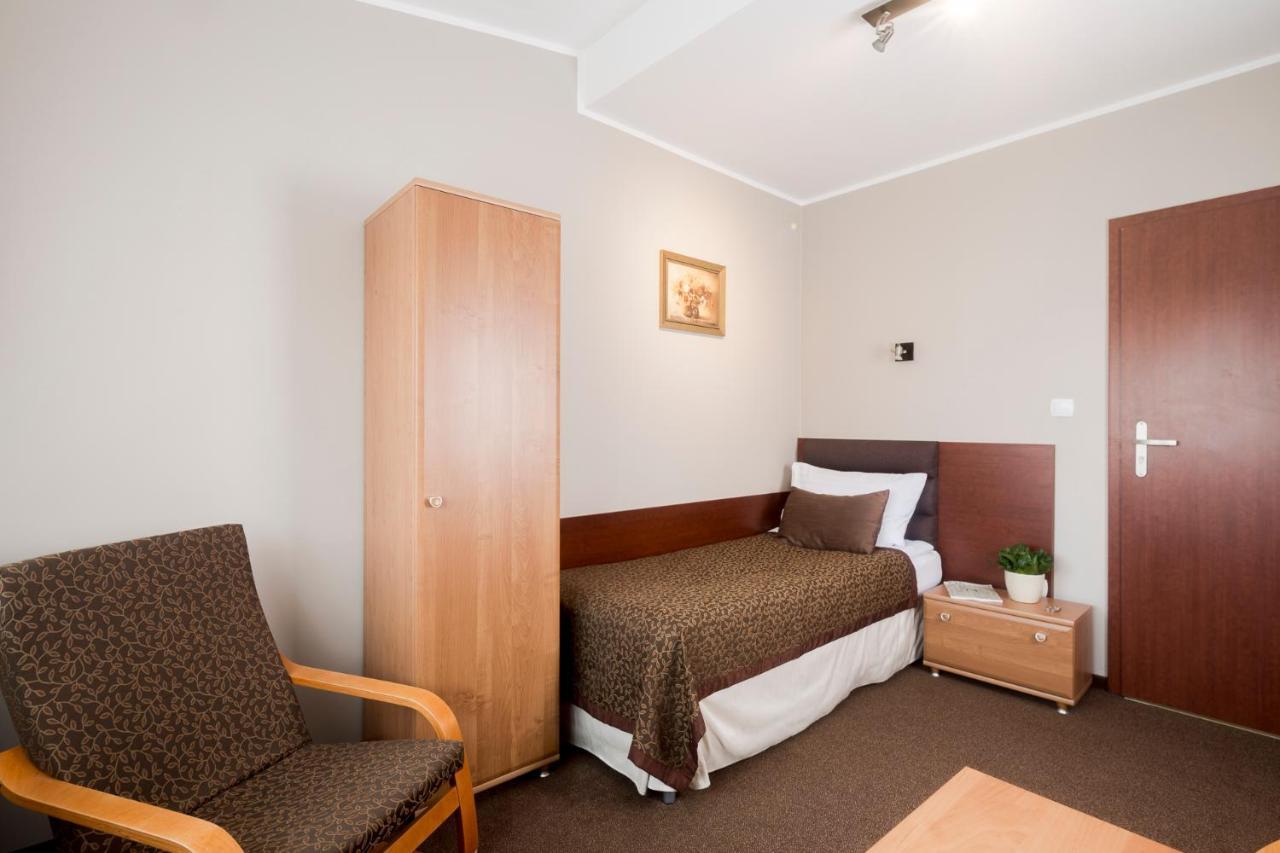 Noce I Dnie Hotel Postolowo Exterior photo