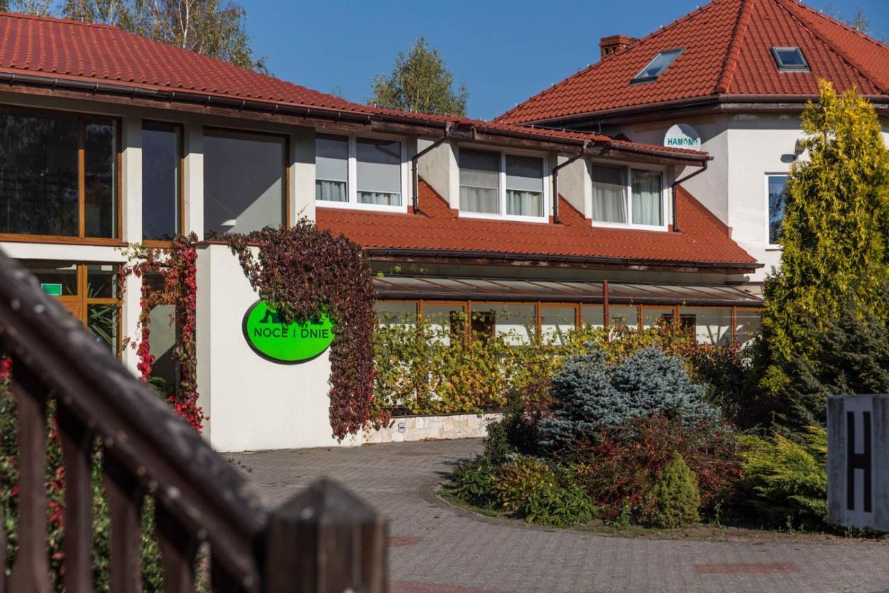 Noce I Dnie Hotel Postolowo Exterior photo