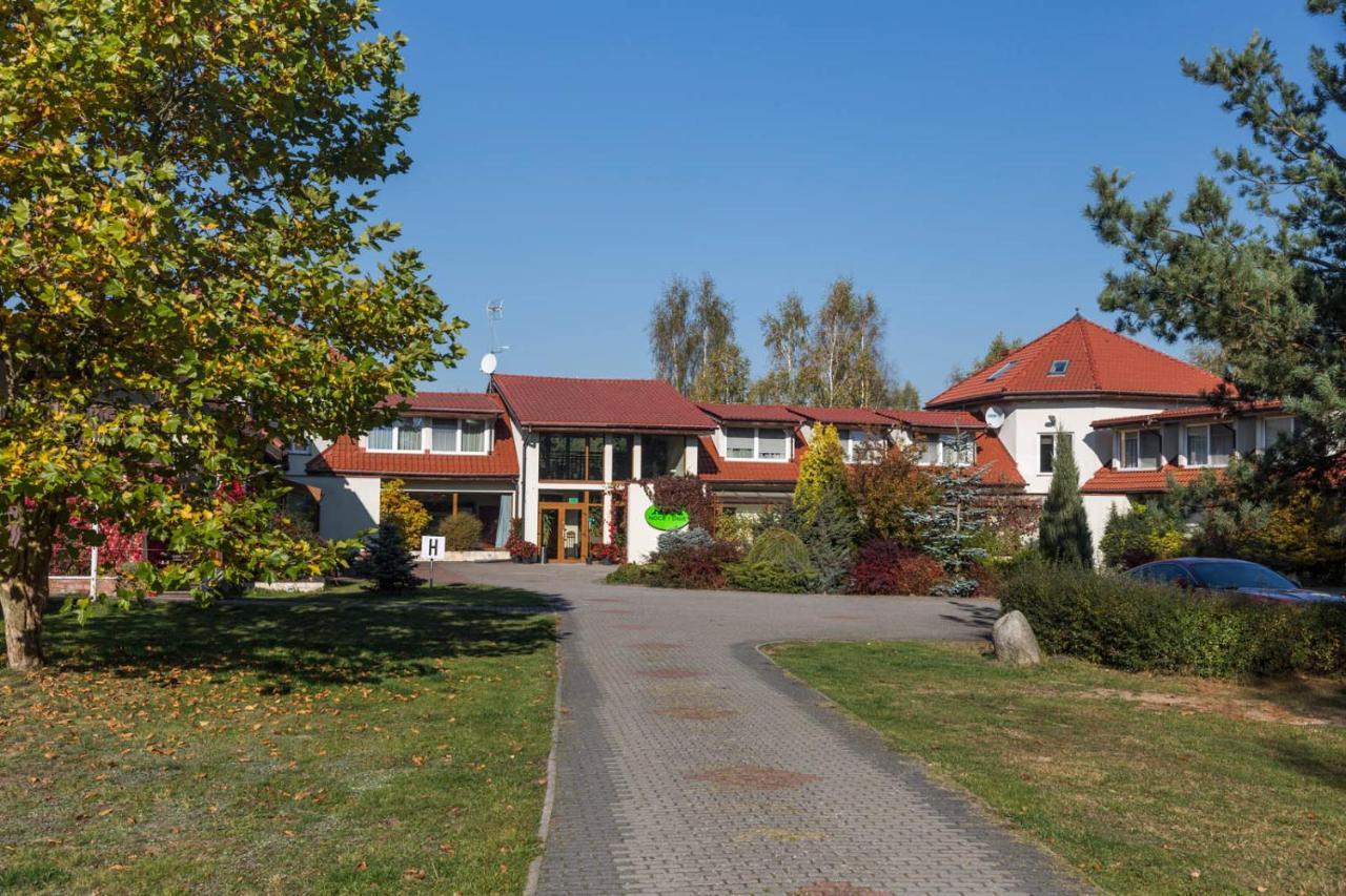 Noce I Dnie Hotel Postolowo Exterior photo